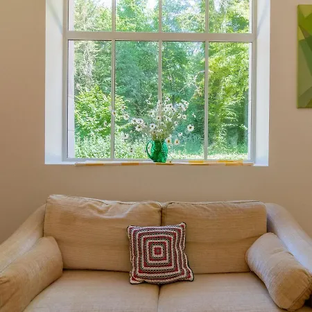 Maison Ancienne Renovee Avec Jardin, Animaux Admis, Parking - Pres De - Fr-1-622-58 *