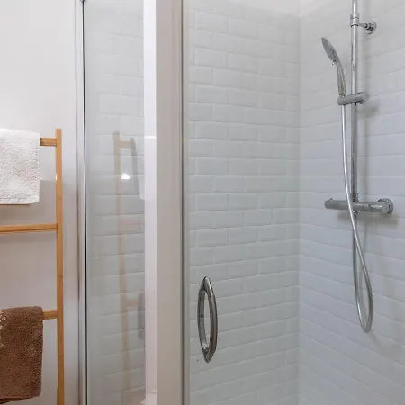 Maison Ancienne Renovee Avec Jardin, Animaux Admis, Parking - Pres De - Fr-1-622-58 Holiday home Bauge-en-Anjou
