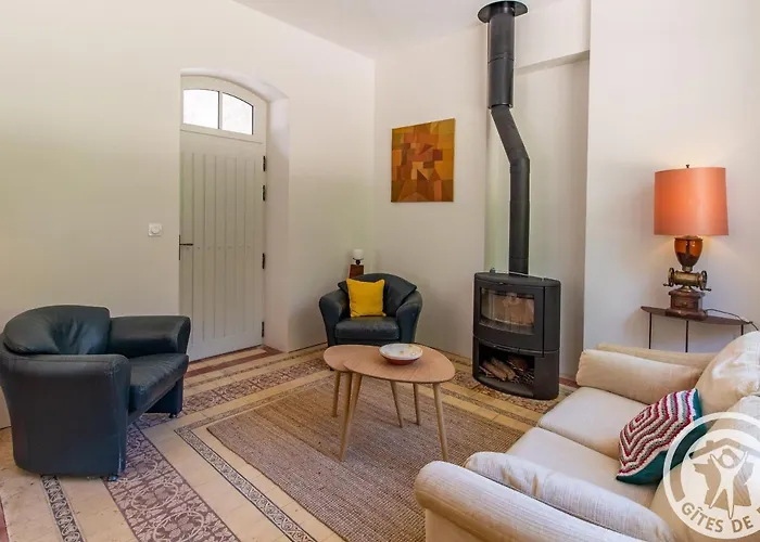 Дом отдыха Confortable Au Coeur Du Maine-et-loire, Animaux Admis - Fr-1-622-58