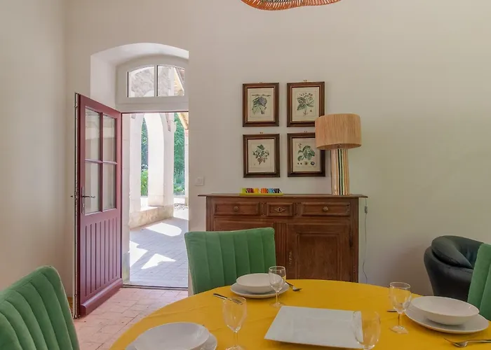 Дом отдыха Confortable Au Coeur Du Maine-et-loire, Animaux Admis - Fr-1-622-58 Bauge-en-Anjou