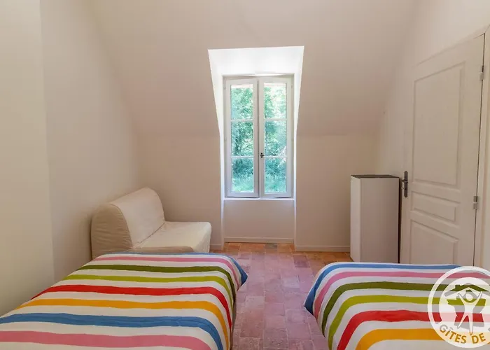 Confortable Au Coeur Du Maine-et-loire, Animaux Admis - Fr-1-622-58 Дом отдыха *