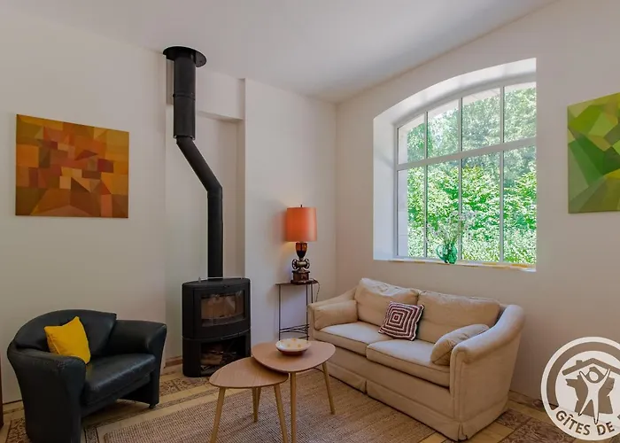 Confortable Au Coeur Du Maine-et-loire, Animaux Admis - Fr-1-622-58